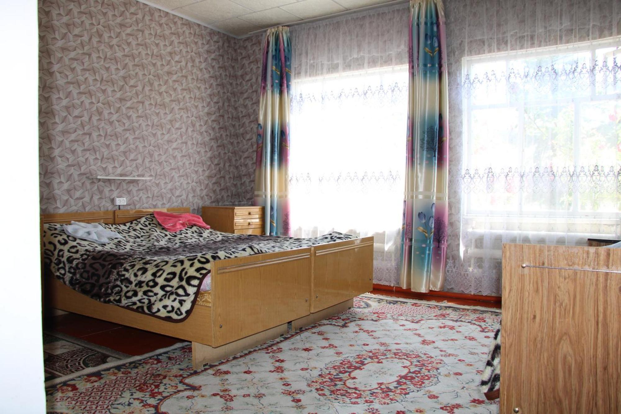 Guest House On Derbisheva Karakol Luaran gambar